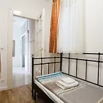 דירה Chic & Charm בודפשט