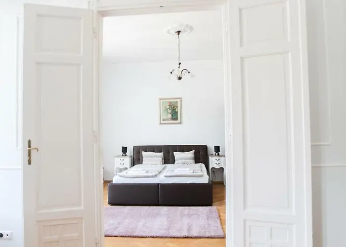 Chic & Charm Apartament