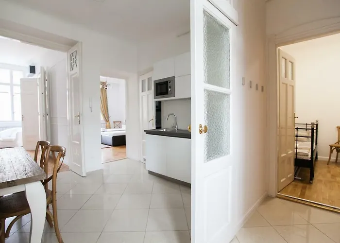 Chic & Charm Apartament *