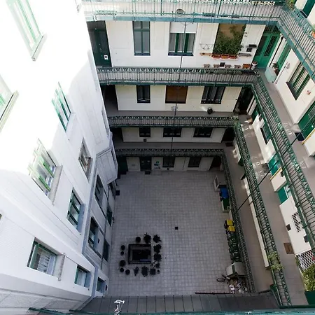 Chic & Charm * Budapest