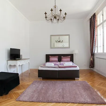 Chic & Charm Daire